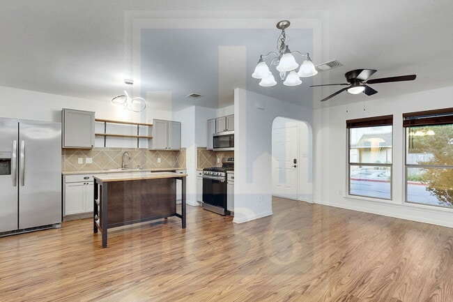 Photo - 4622 Credo Lane