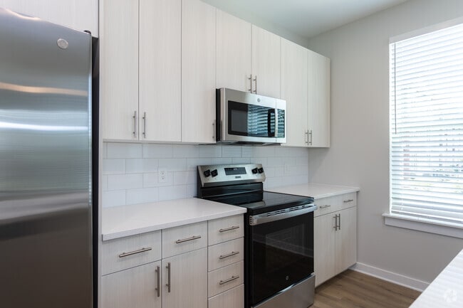 William - 3BR,3BA - 1,358 SF - Kitchen - Alta Harris Farms