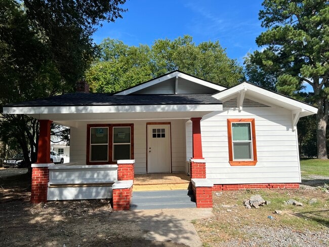 Photo - 1221 Georgia St