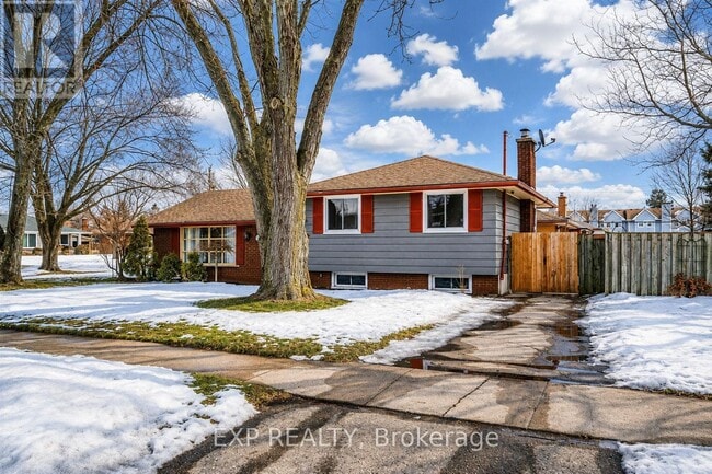 Photo - 33 Fairlawn Rd