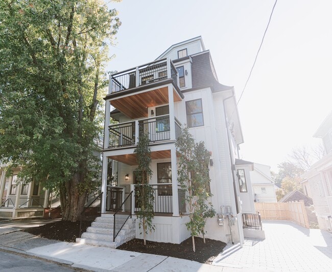 Photo - 5 Thurston St