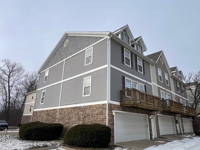 Photo - 1104 Flagstone Ln