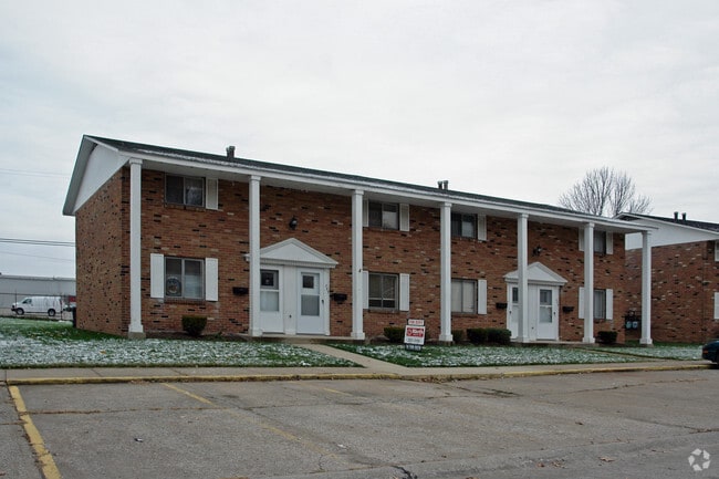 Photo - South Shore Court Apartments