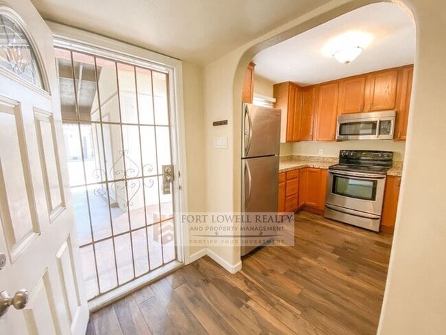 Photo - Super Charming 2 Bedroom 2 Bathroom Townhouse