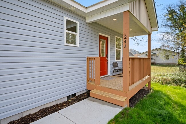 Photo - 24 Sawyer St