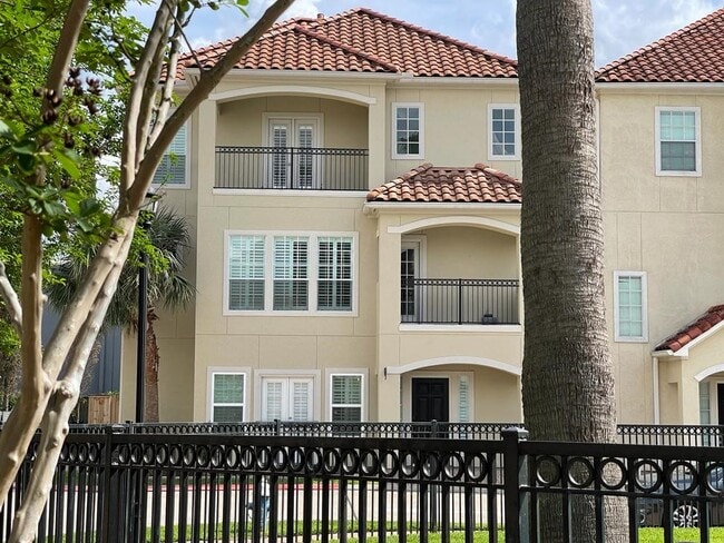 Photo - 7123 Windwater Pkwy S