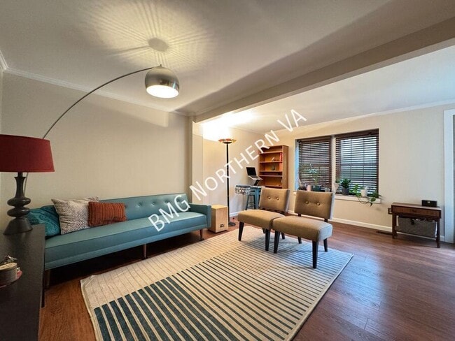 2816 Raymond Ct