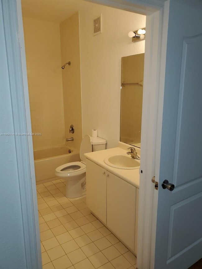 Photo - 1666 SE 27th Ct Unit 108