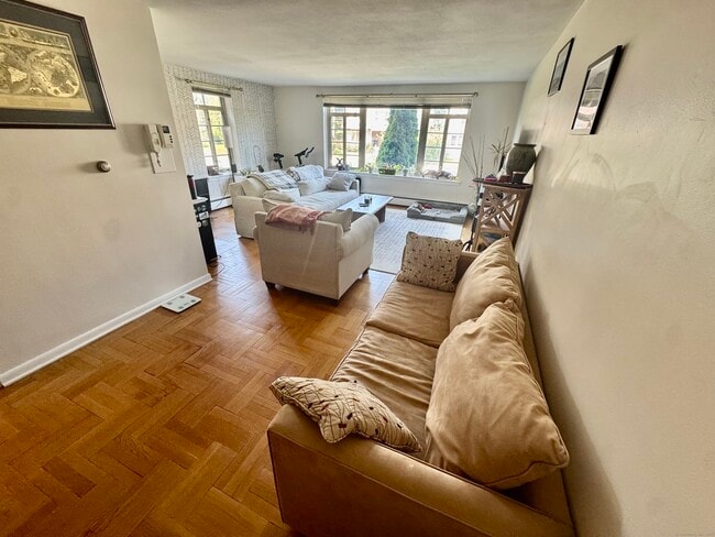 Photo - 30 Outlook Ave Unidad APT 105