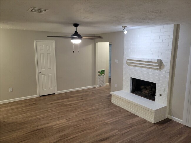 Photo - 6815 Soledad Dr
