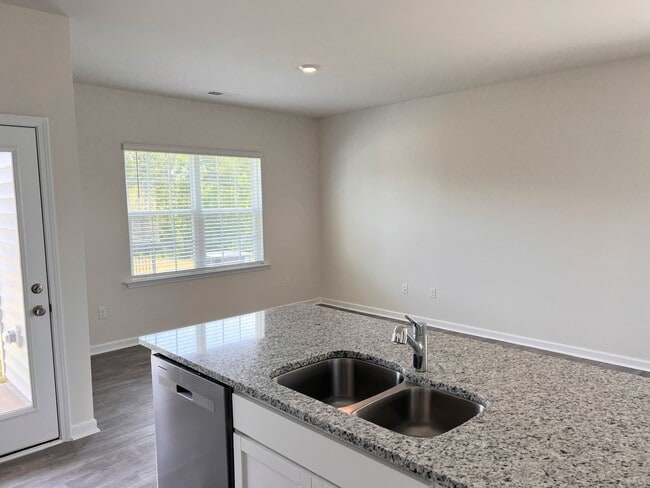 Photo - 455 David Hl Dr