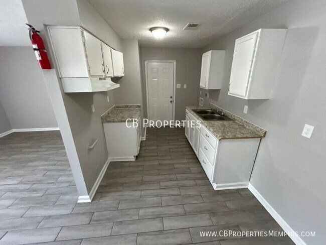 Photo - 3109 Radford Rd