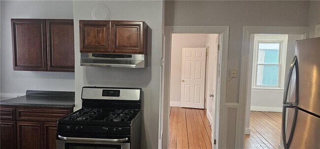 Photo - 51 Brayton St