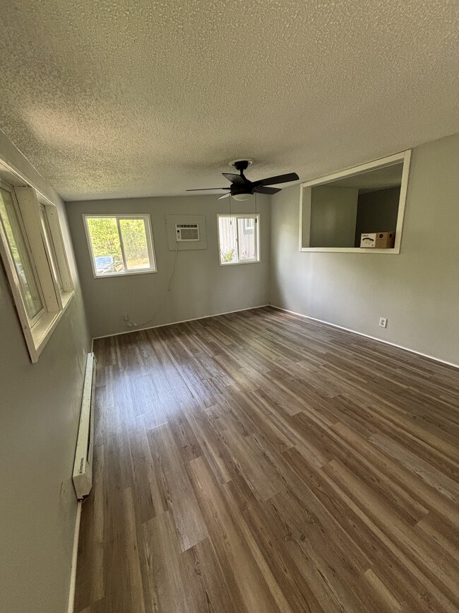 Photo - 211 Cherry Tree Dr House