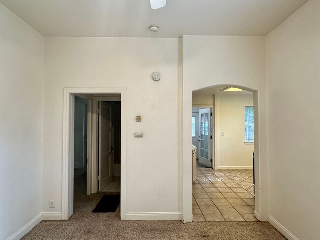 Photo - 326 Chamberlain Ave