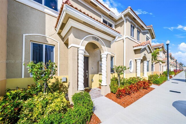 Building Photo - 1158 SE 23rd Ave