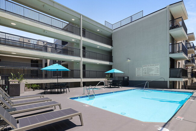 Photo - Catalina Gardens Apartamentos