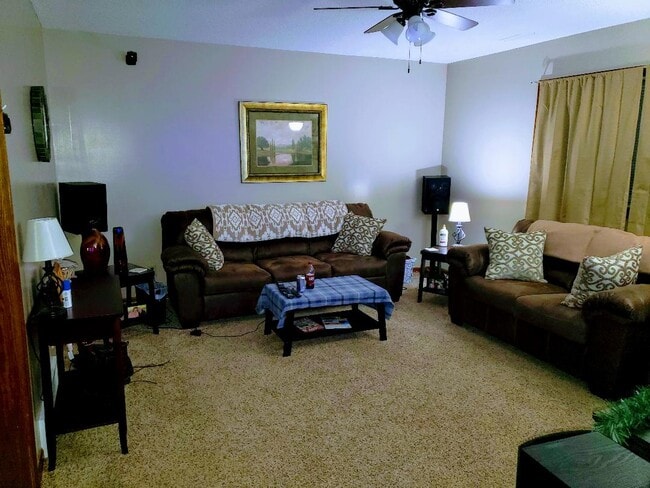 Photo - 4123 Avenue C