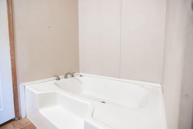 Photo - 30790 Clyde Ln