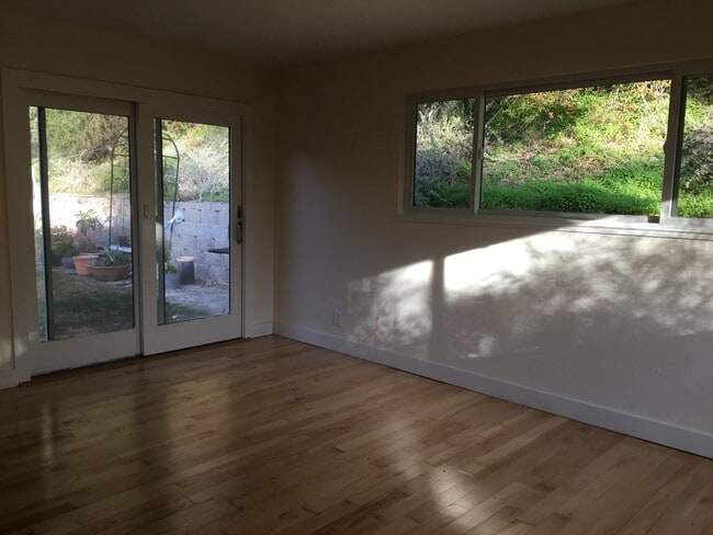 Photo - 3348 Helen Ln