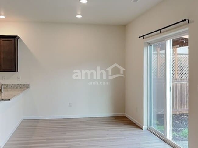 Photo - 1415 W 16th Ave