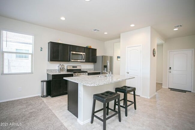 Photo - 30961 W Mulberry Dr