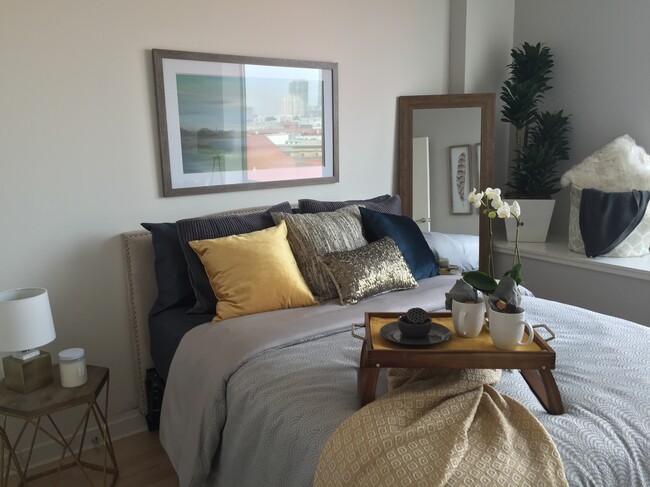 Hermoso apartamento de un dormitorio con vistas. - 250 King St Unidad 1012