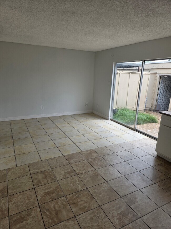 Photo - 10343 Huntington Pl Dr Unit 343