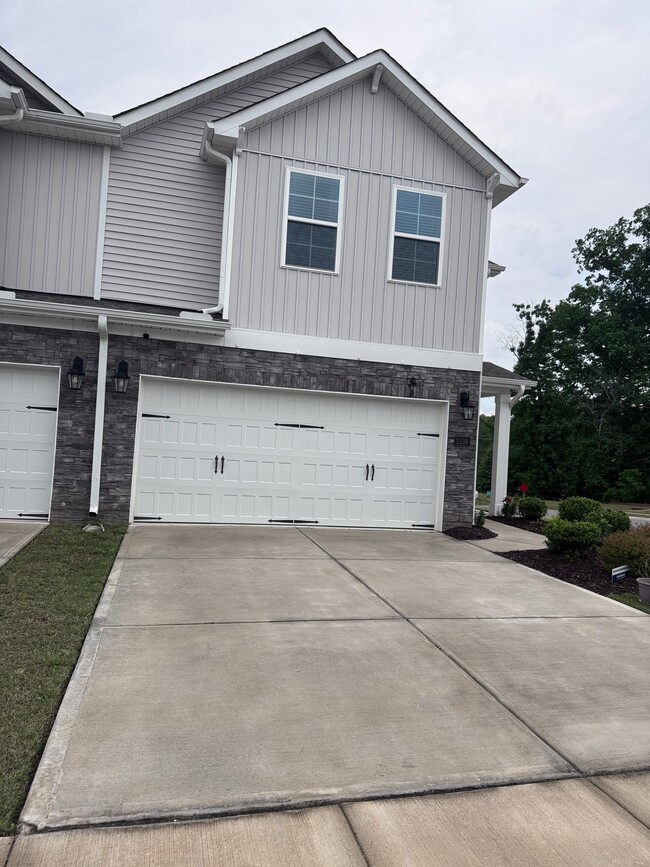 Building Photo - 2139 Cherry Top Dr