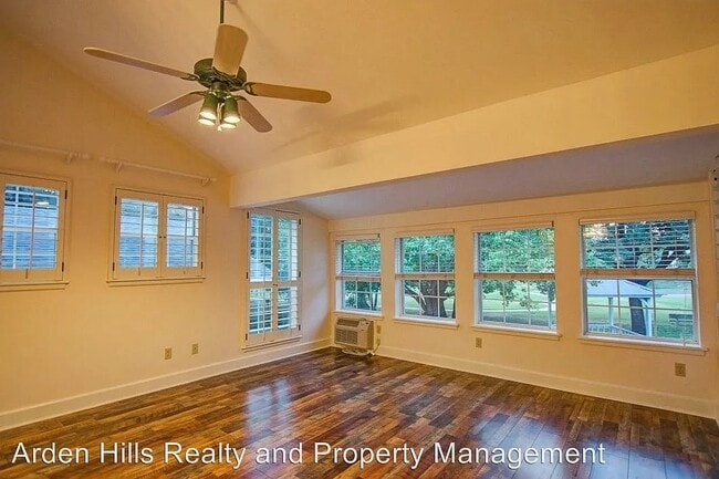 Photo - 1708 Quinlan Creek Dr