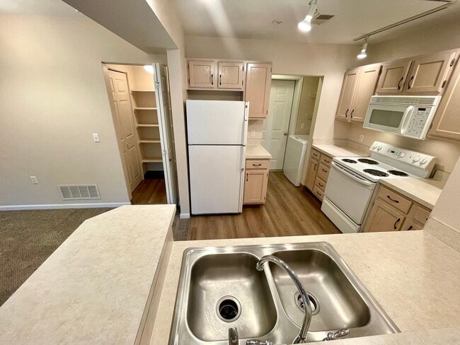 Photo - 4545 Wheaton Dr