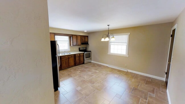 Photo - 325 S Matthias St