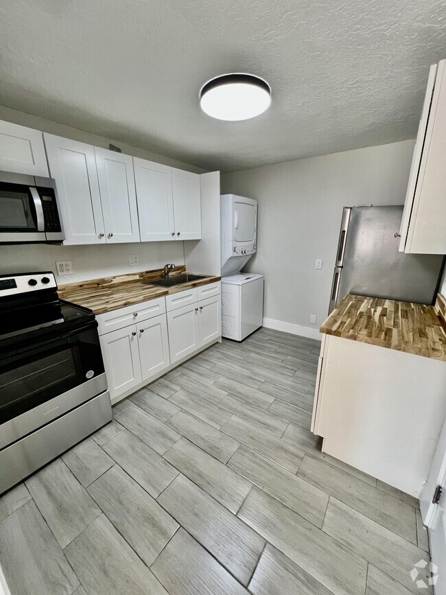 Building Photo - 2915 Avenue N Rental
