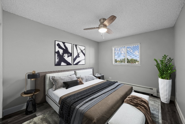78 W Walnut St Unit 202
