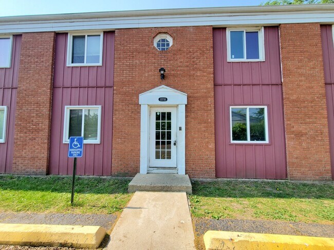 Photo - 1371 Monomoy St Condo Unit B4