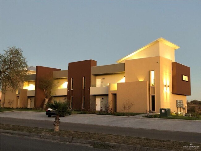 Building Photo - 10 Palm Shores Unit 201A Rental