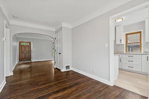 Photo - 6300 Wentworth Ave S