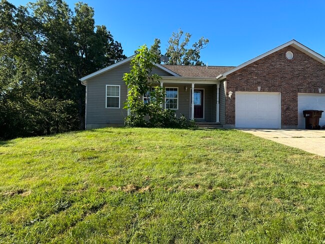 Photo - 713B Tall Oaks Dr Unit B