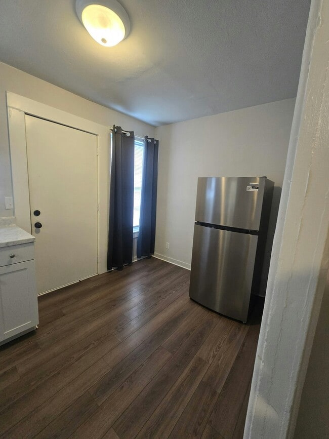 Photo - 2634 Foster St Townhome