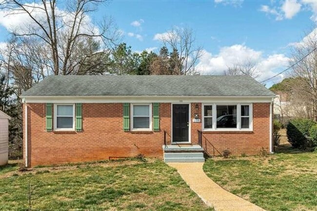 Building Photo - 105 Piedmont Ave S