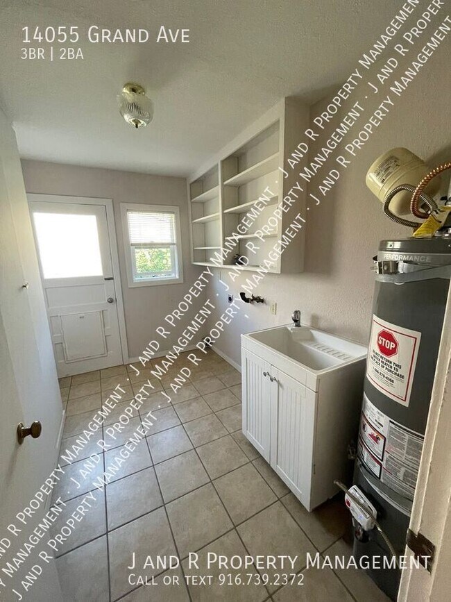 Photo - 14055 Grand Ave