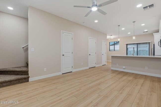 Photo - 1222 E Diamond St Unidad 2