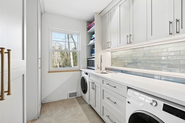 Photo - 27 Deep 6 Dr