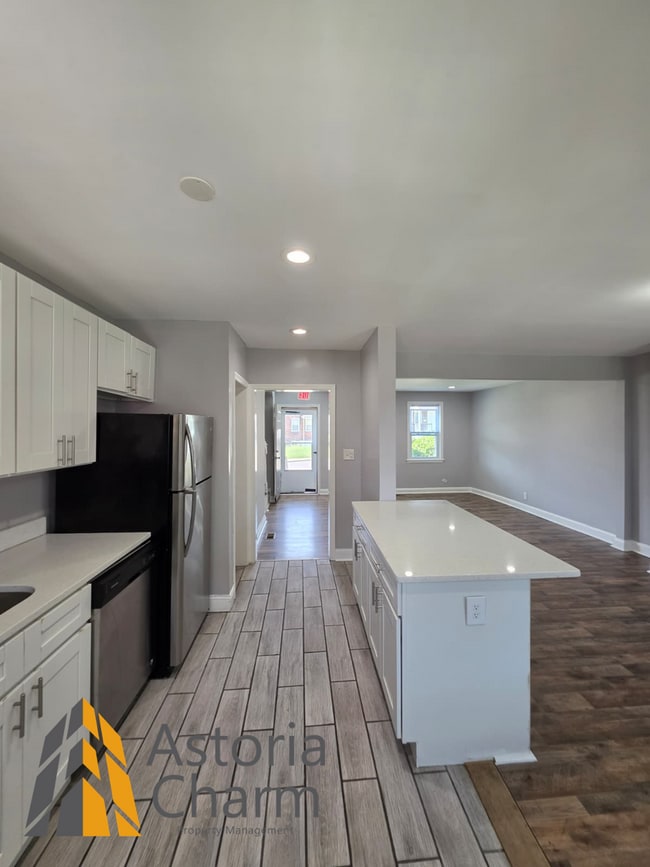 Photo - 1015 Lyndhurst St
