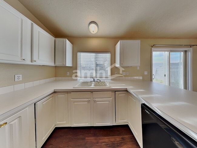 Photo - 1914 Cambridge St