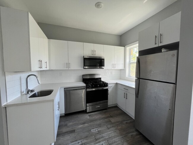 Building Photo - 61 Orient Ave Unit 2