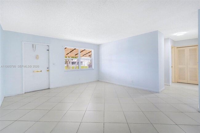 Photo - 1005 SW 18th St