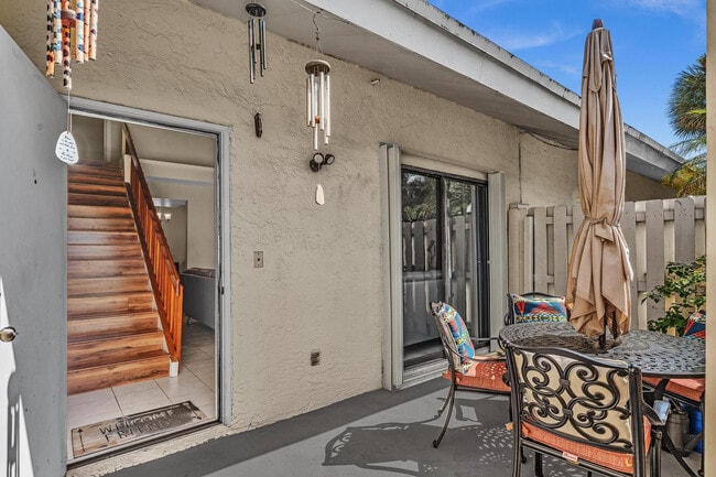 Photo - 10240 NW 33rd Pl