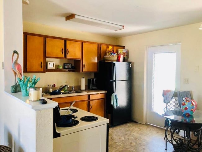 Photo - 56 Seabreeze Dr