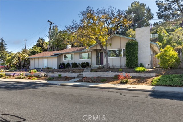 Photo - 668 Patricia Dr